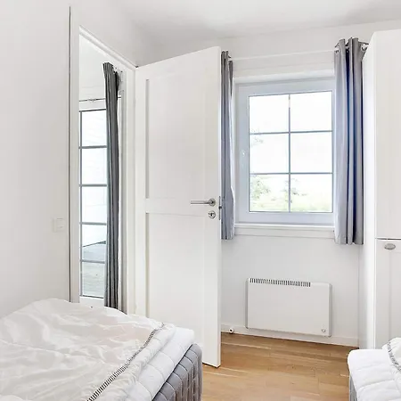 Stylish Island In Semesterbostad Laeso
